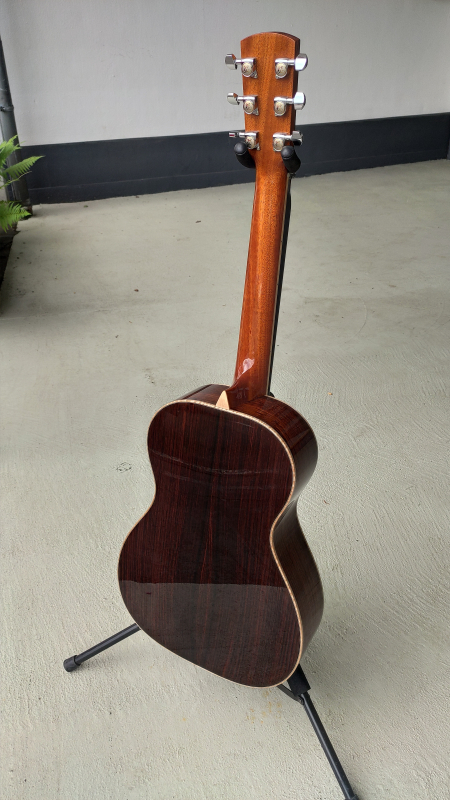 Larrivée P-09, Fichte/ Palisander vollmassiv, made in USA, Demomodell